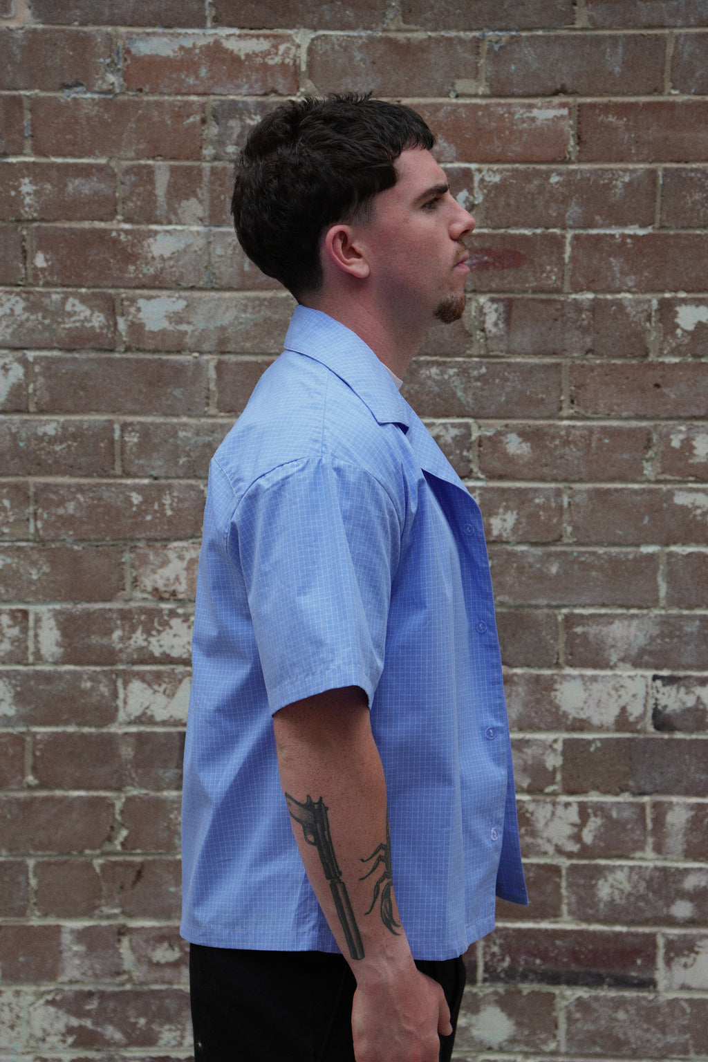 Capsule button up
